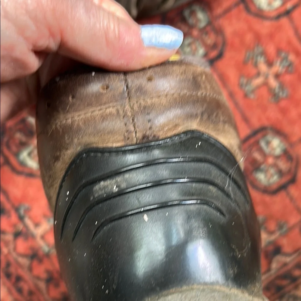 Keen Brown Hiking Boots Size 11 in Used Condition, but good for yard work!